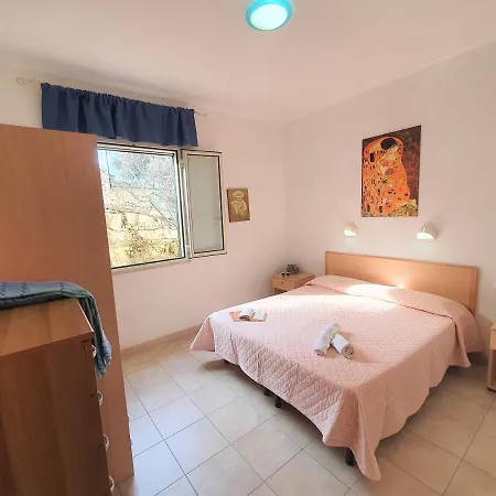 Iris Vacanze * Vieste