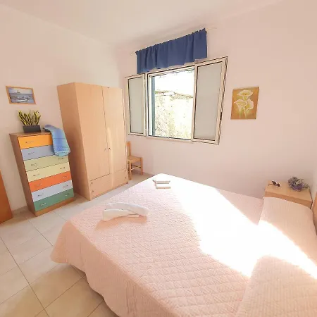 Iris Vacanze Tatil Evi *