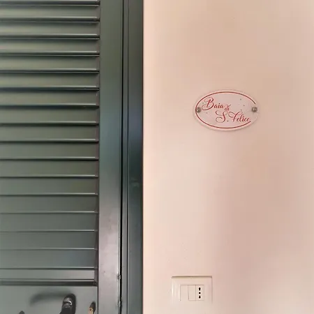 Iris Vacanze Holiday home *